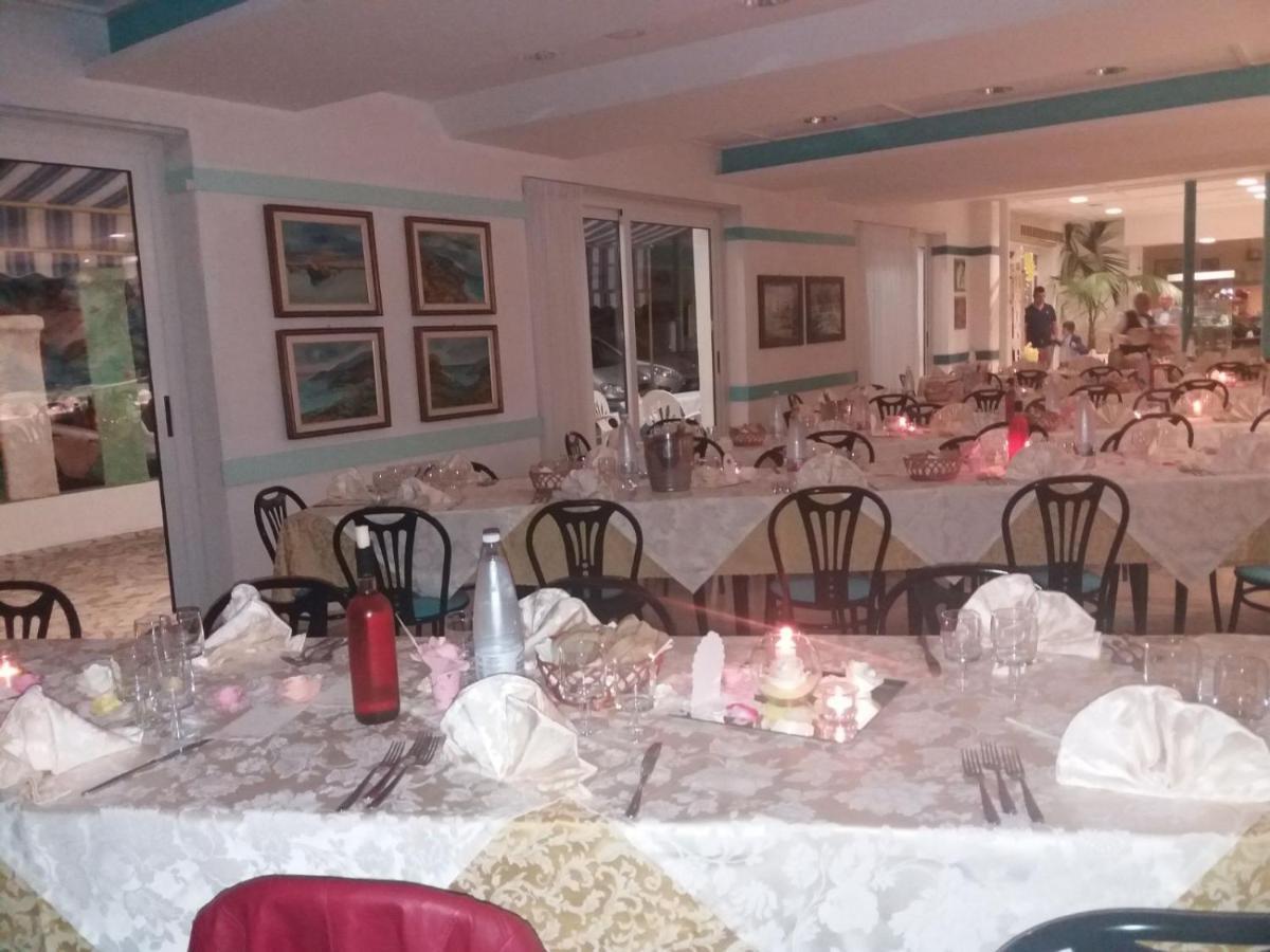 Hotel La Carruba Cetraro Dış mekan fotoğraf